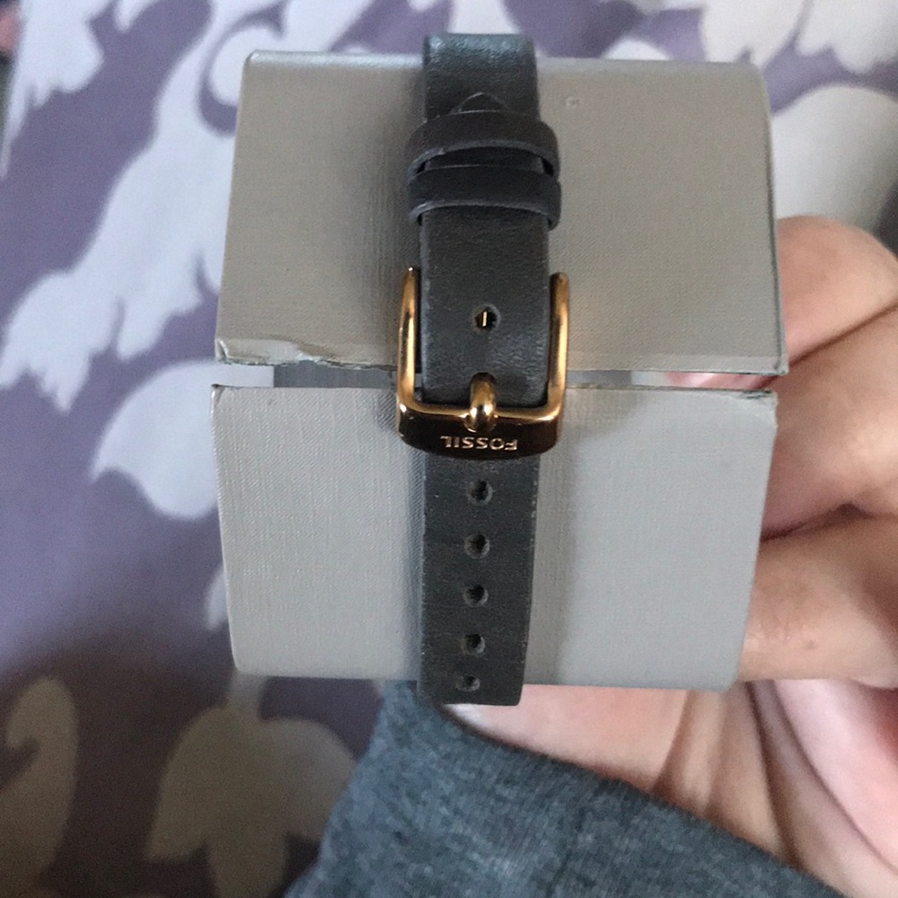 Fossil Watch - Picture 3 of 3